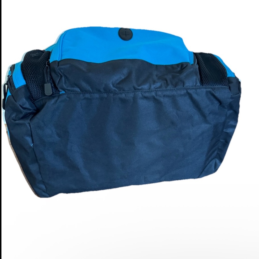 Blue Duffel Bag 19” x 11” Lightweight & Spacious Gently Used Travel/Gym Bag - Picture 4 of 11